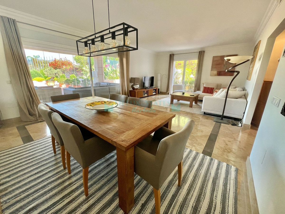 Ground Floor Apartment for sale in Los Flamingos, Benahavis