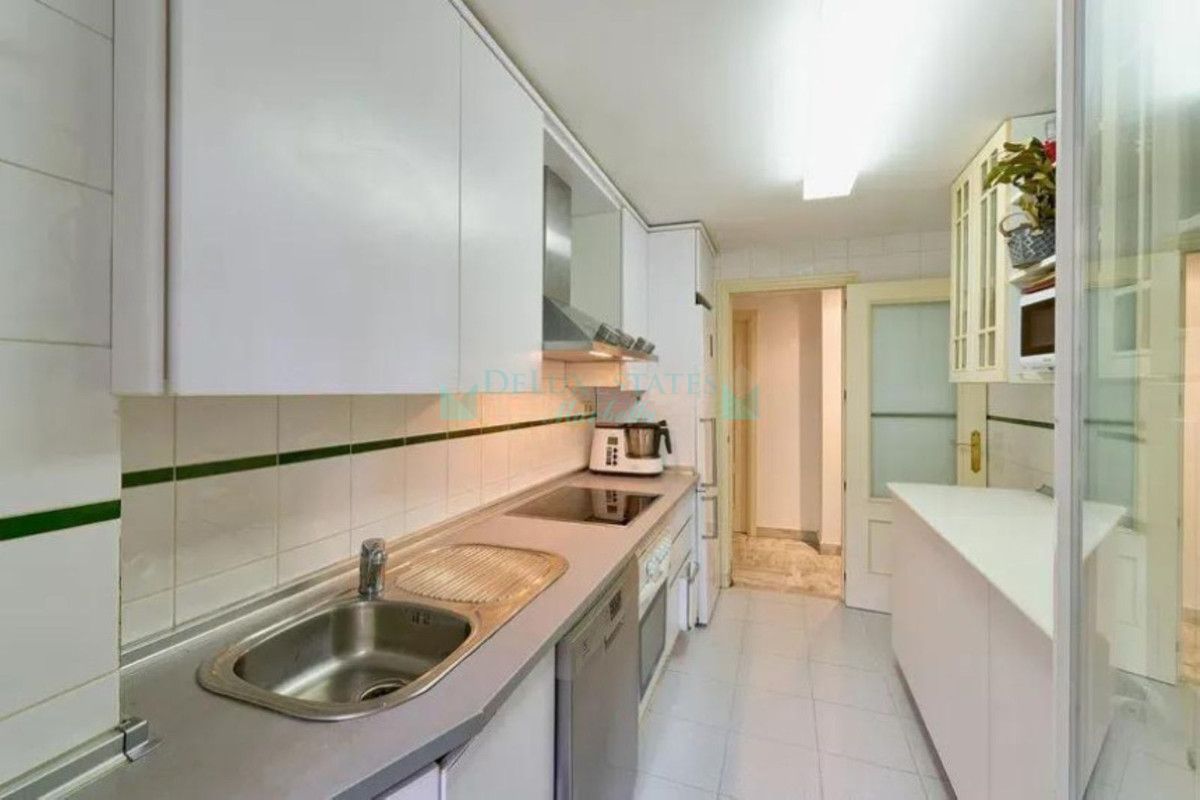 Ground Floor Apartment for sale in Marbella