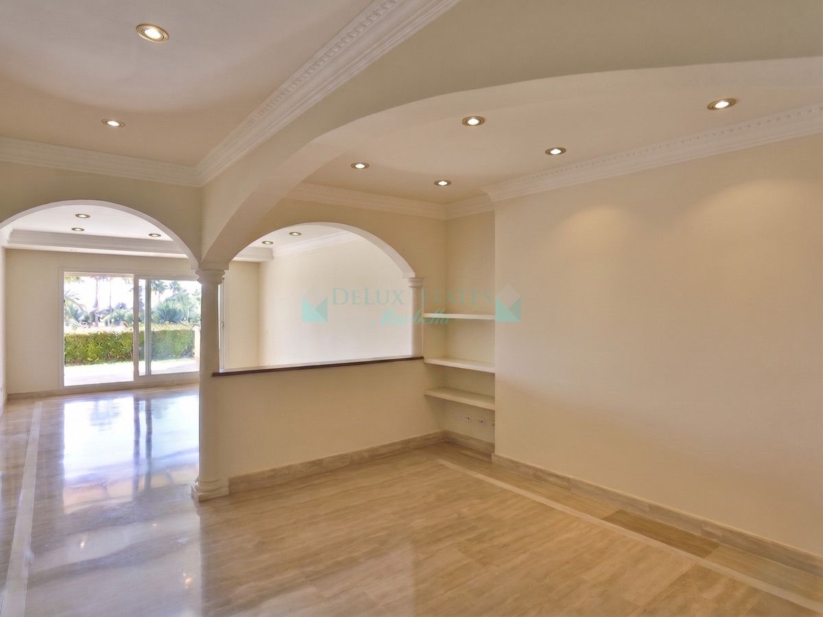 Ground Floor Apartment for sale in Marbella Golden Mile
