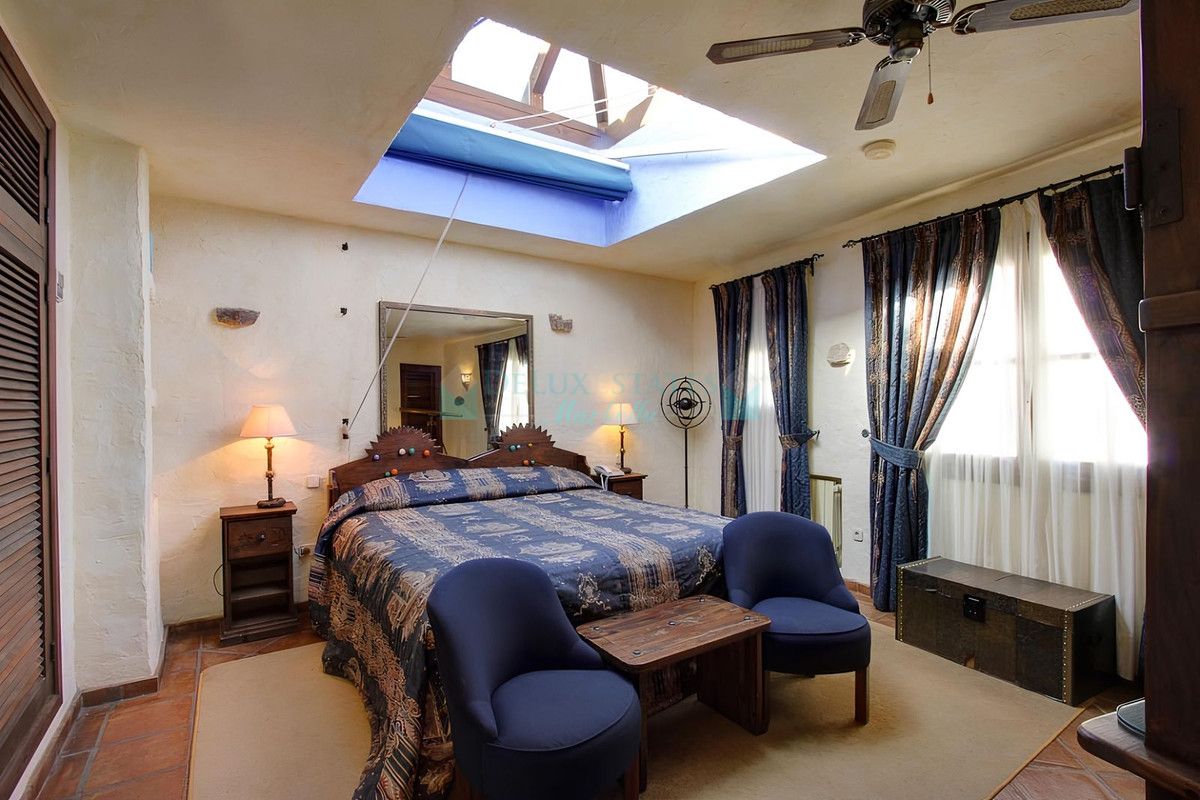 Hotel en venta en Benahavis