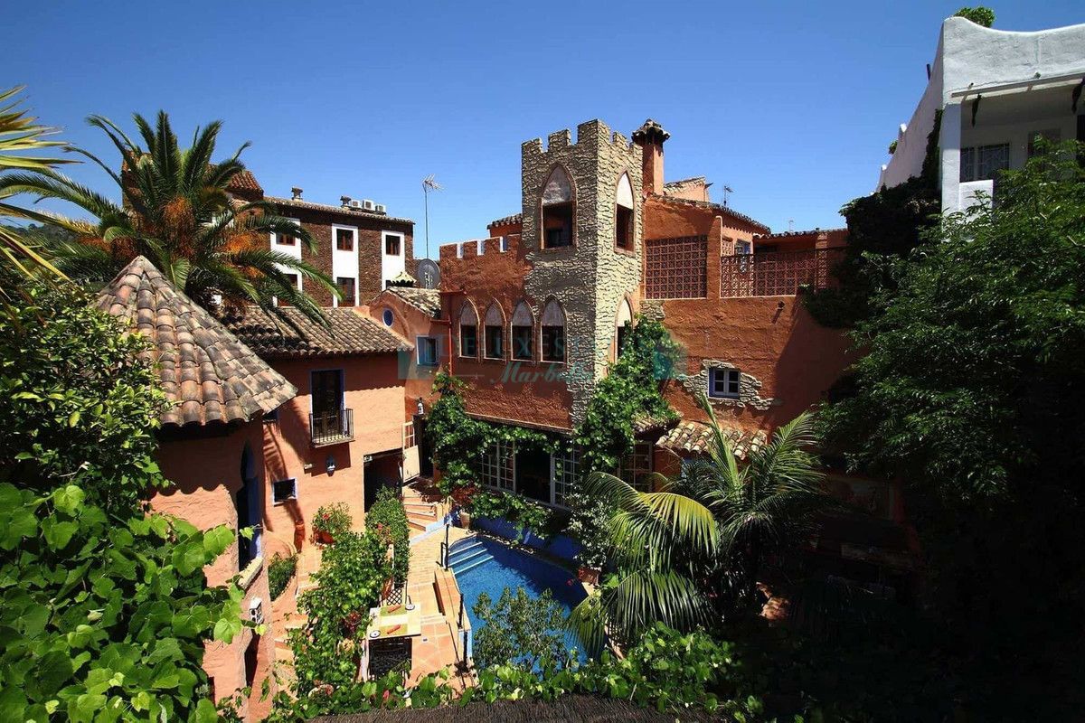 Hotel en venta en Benahavis