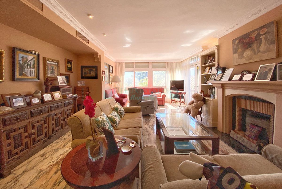 Villa for sale in Marbella