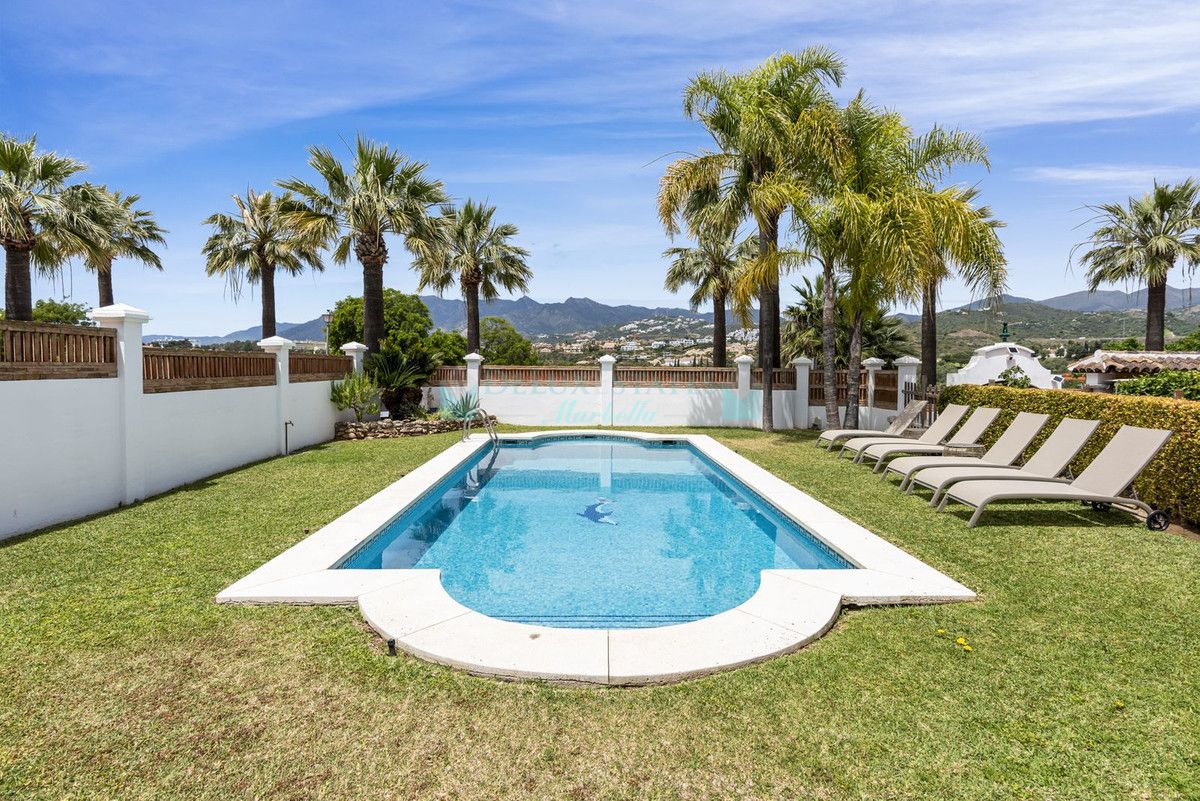 Villa for rent in Las Chapas, Marbella East