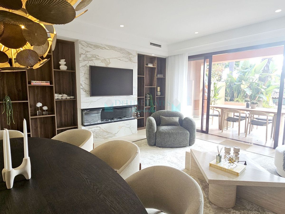 Semi Detached Villa for sale in Marbella Golden Mile