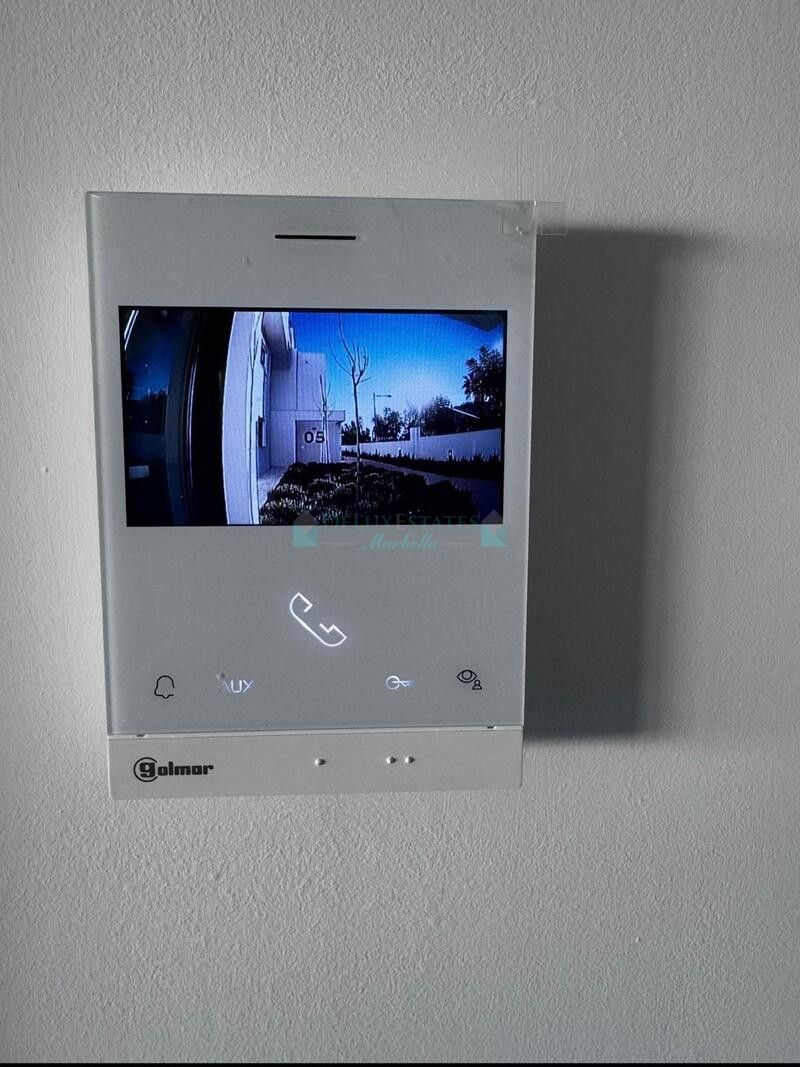 Apartamento en alquiler en Bel Air, Estepona