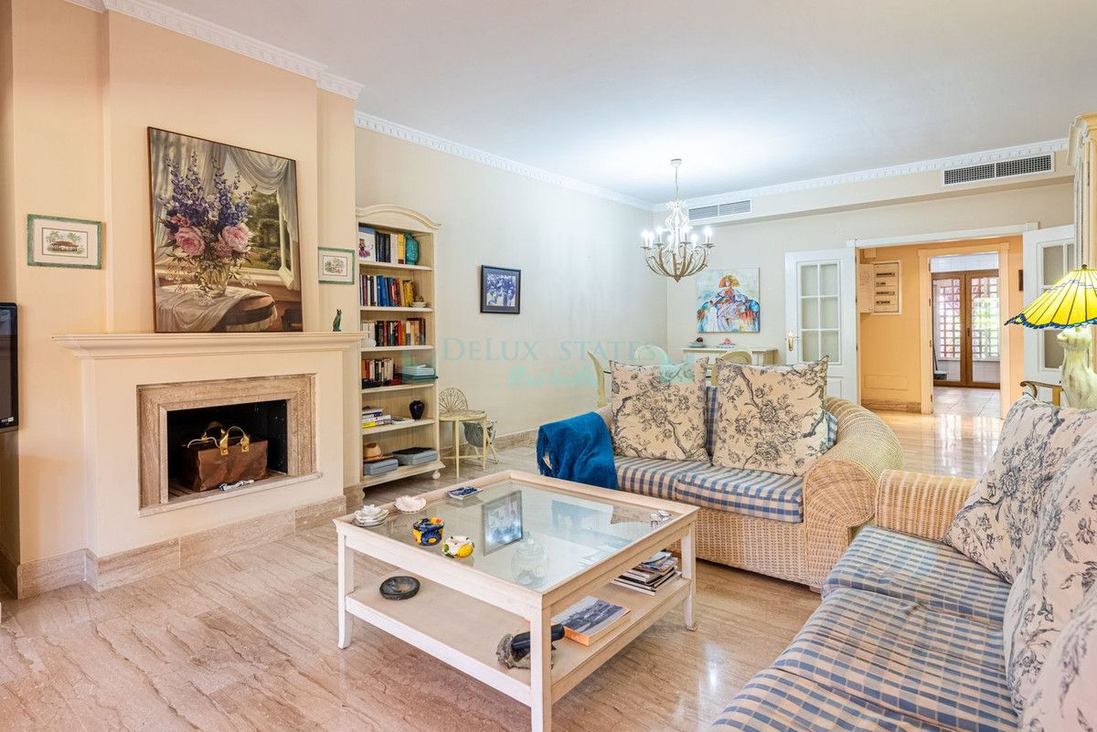 Apartamento Planta Baja en venta en Guadalmina Baja, San Pedro de Alcantara