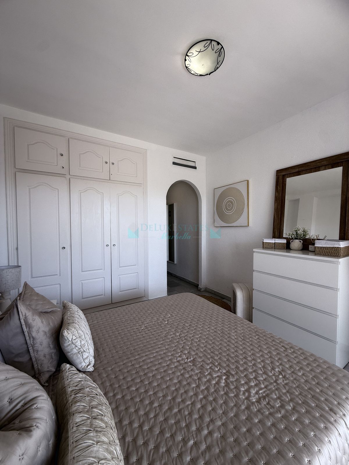 Ground Floor Apartment for sale in El Paraiso, Estepona