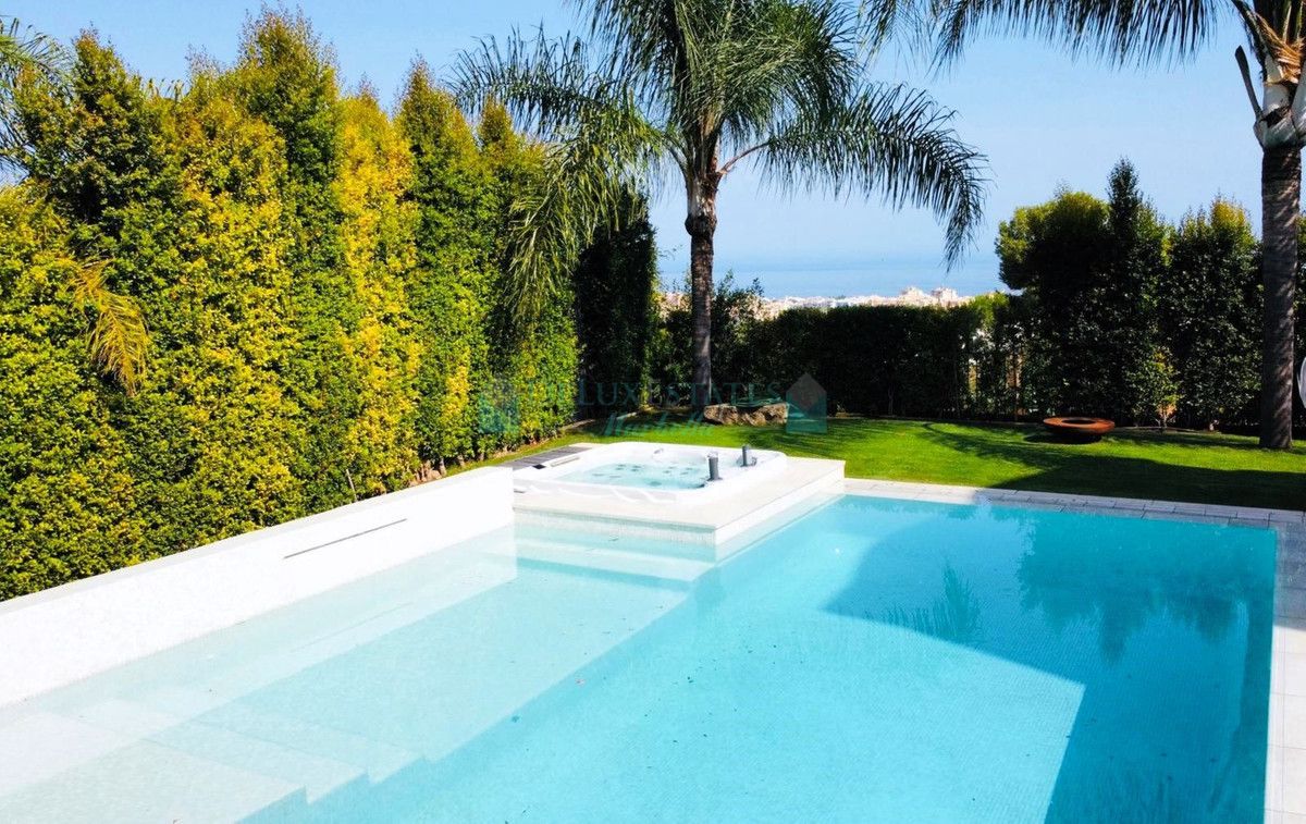 Villa for sale in Marbella
