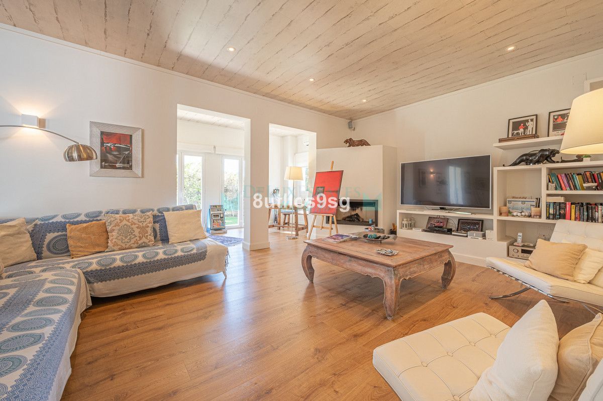 Villa en venta en Nueva Andalucia