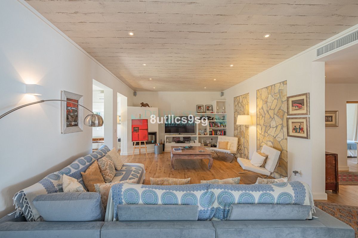 Villa en venta en Nueva Andalucia