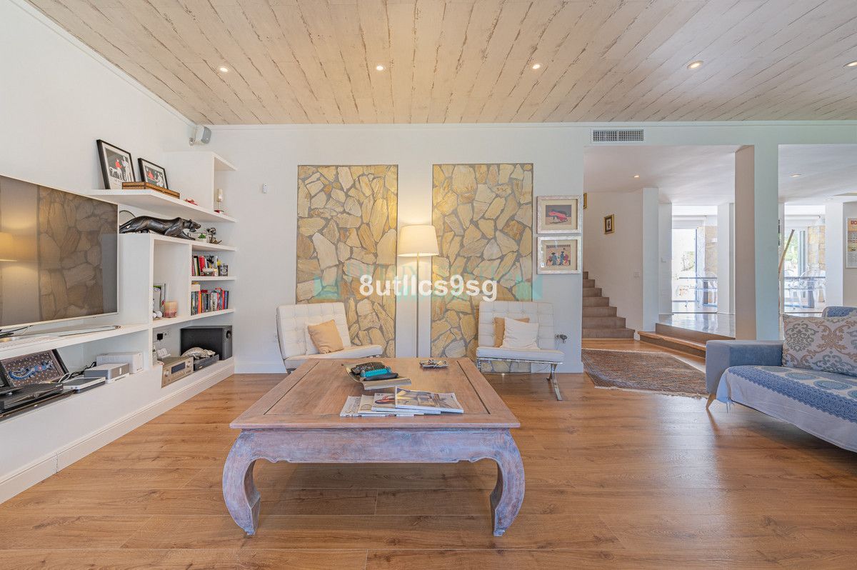 Villa en venta en Nueva Andalucia