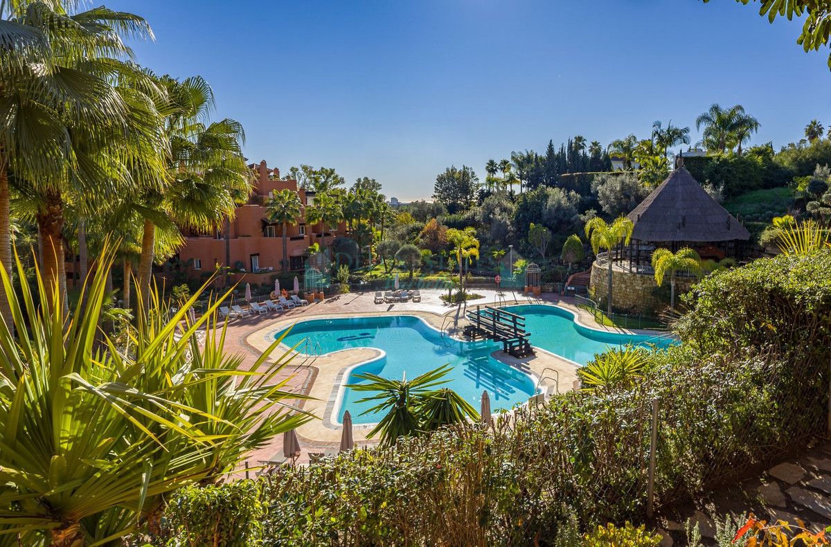 Ground Floor Apartment for sale in Nueva Andalucia