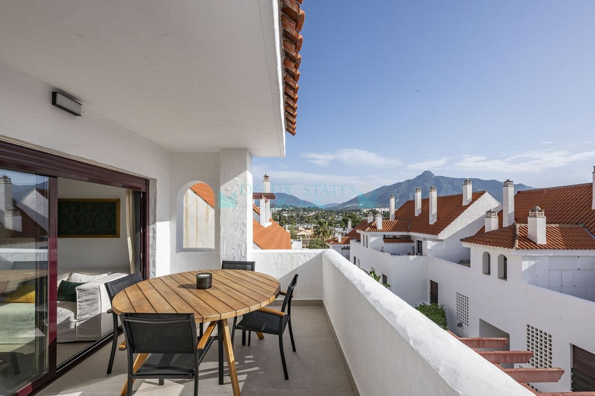 Apartment for sale in Nueva Andalucia