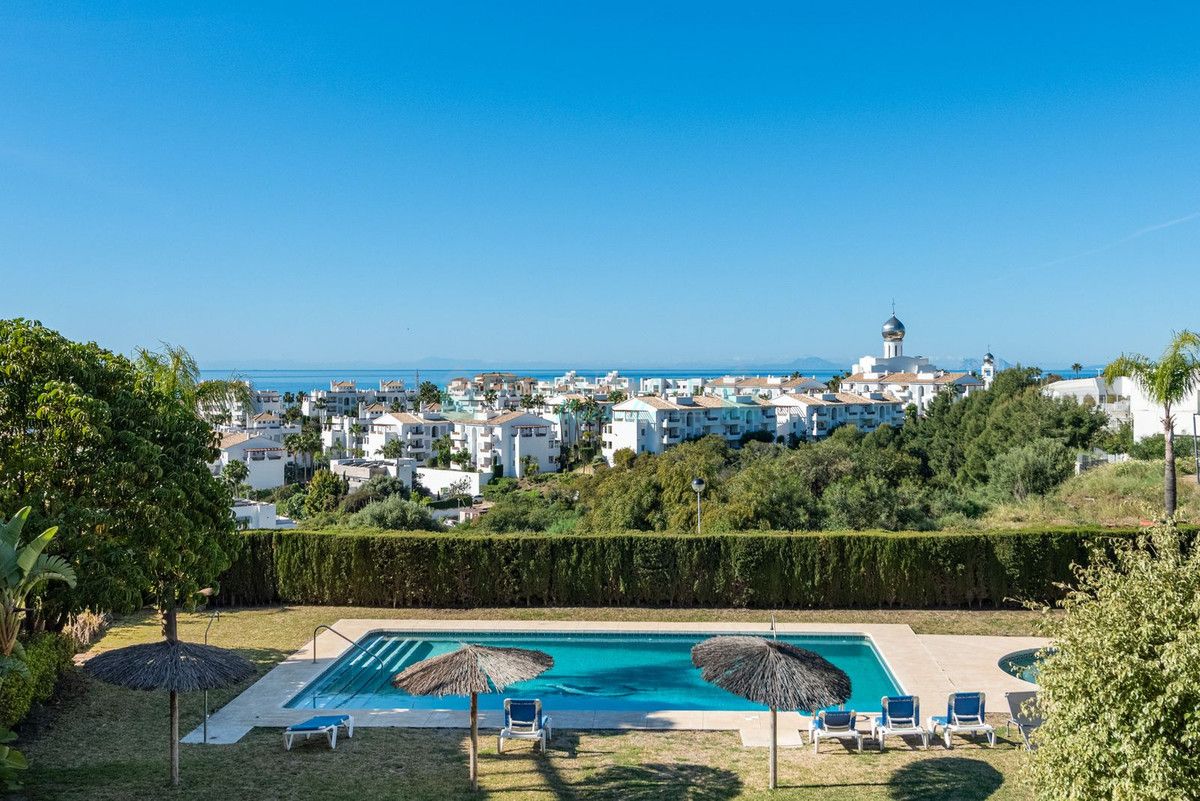 Apartment for sale in Selwo, Estepona