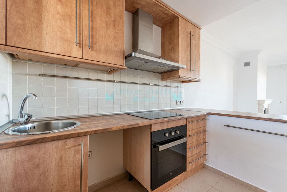 Apartment for sale in Selwo, Estepona