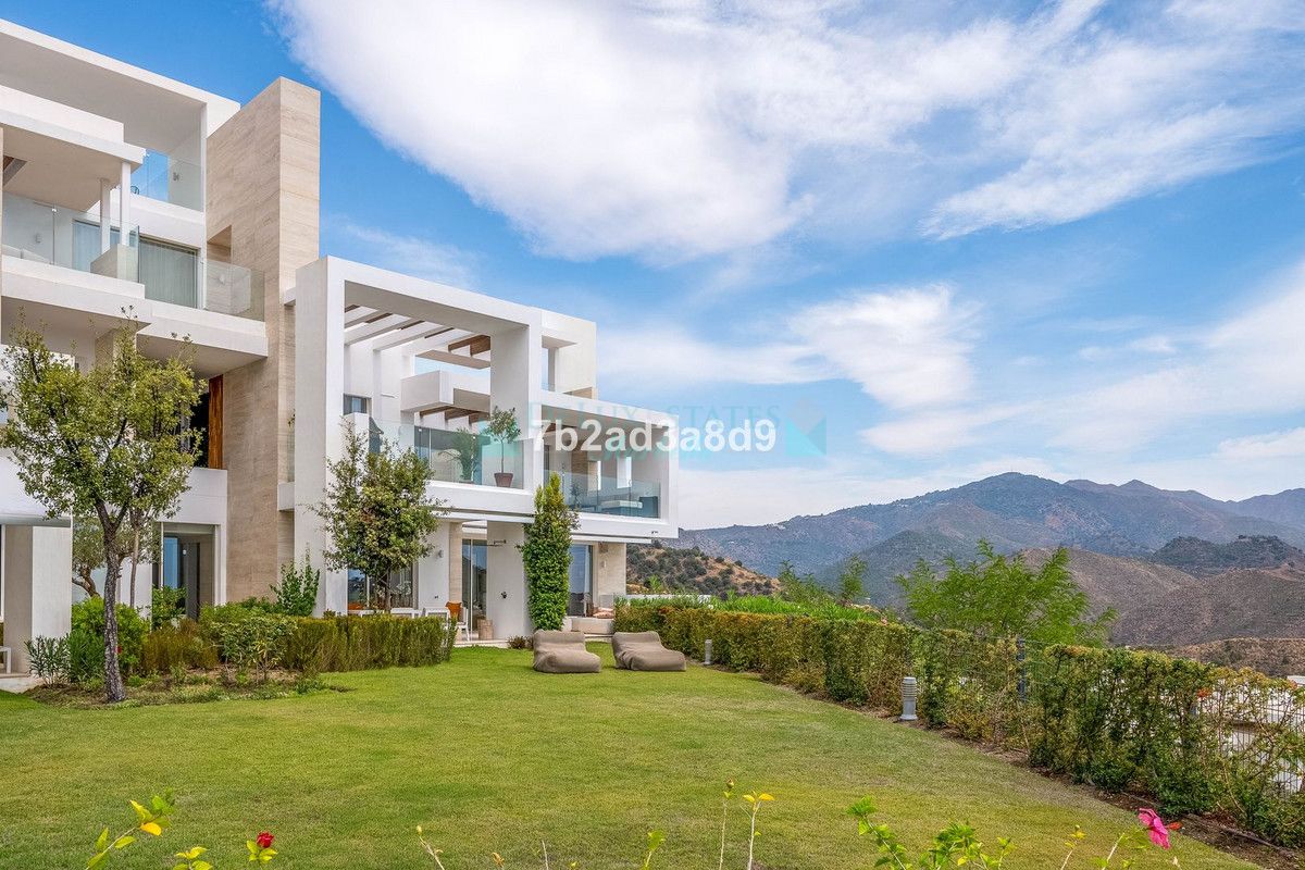 Ground Floor Apartment for sale in Ojen