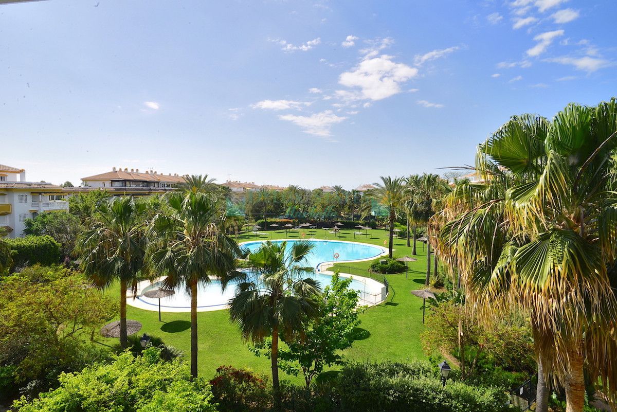 Apartment for rent in Nueva Andalucia