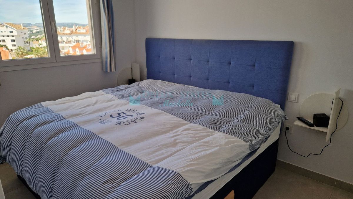 Penthouse for sale in Estepona