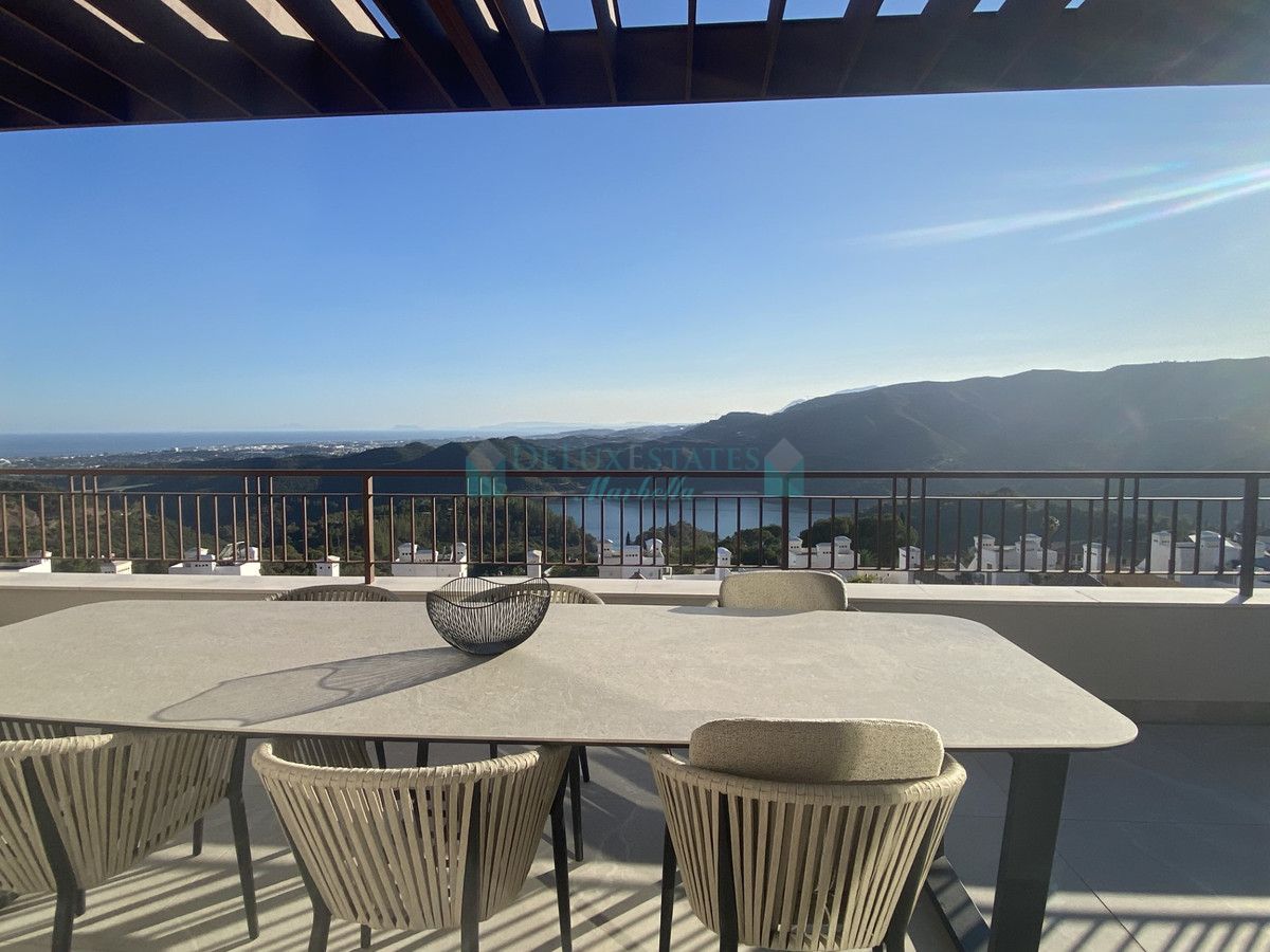 Penthouse for rent in Istan