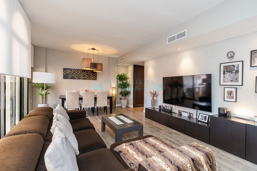 Apartment for sale in Elviria, Marbella East