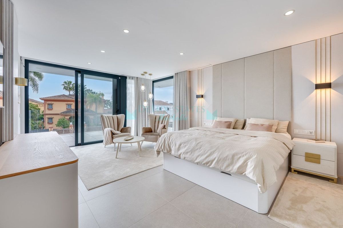 Villa for sale in San Pedro de Alcantara