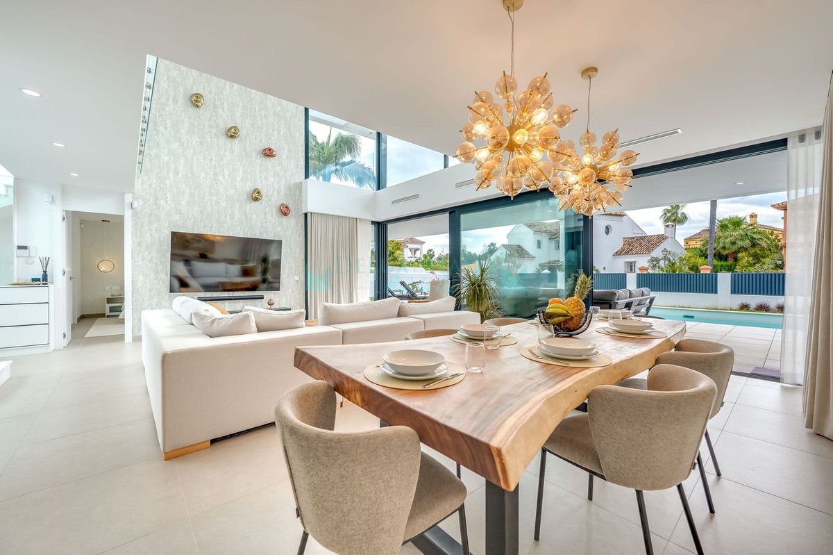 Villa for sale in San Pedro de Alcantara