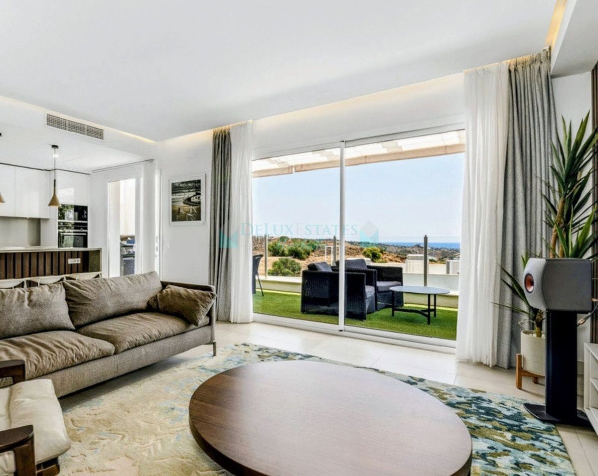 Penthouse for sale in Los Altos de los Monteros, Marbella East