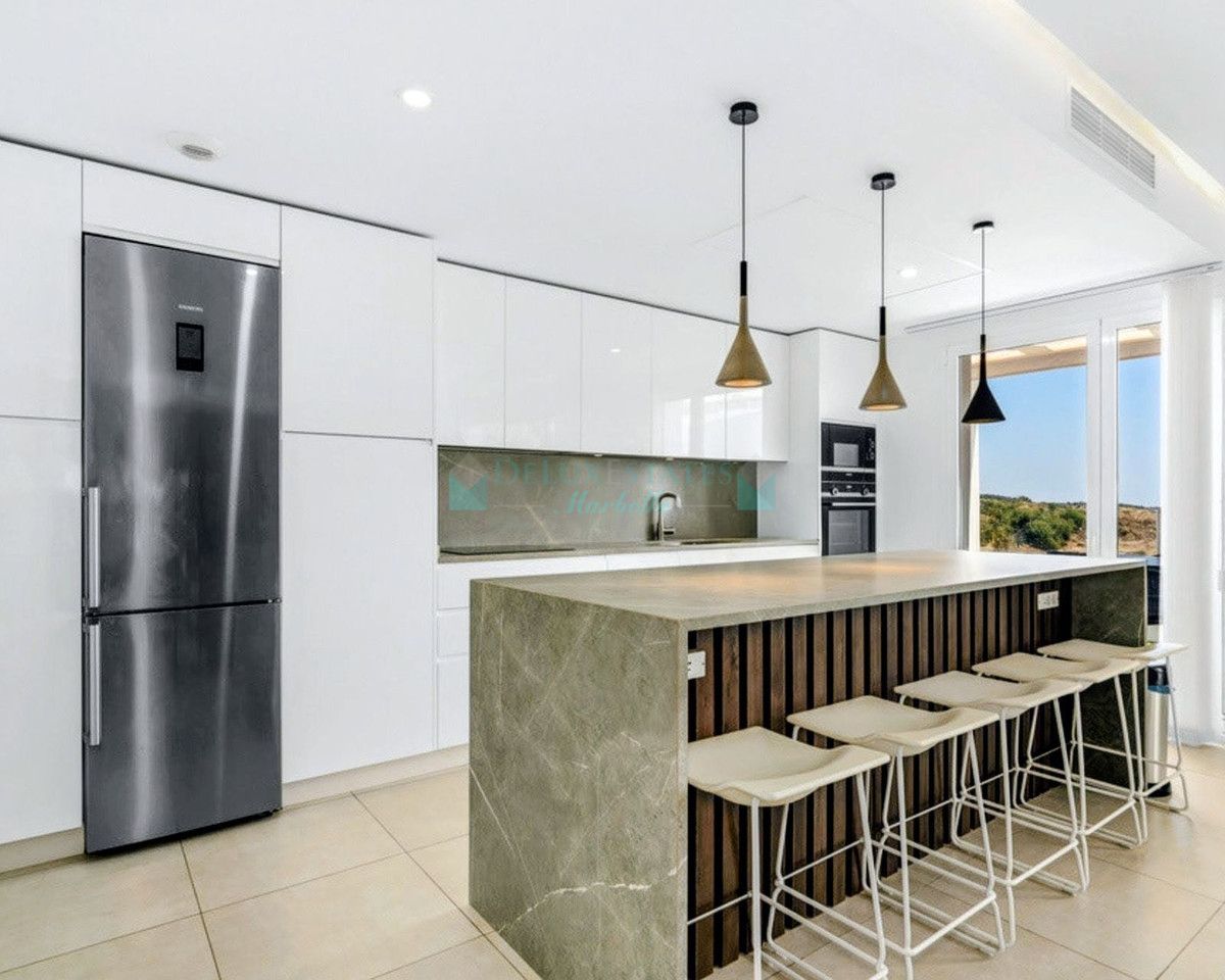 Penthouse for sale in Los Altos de los Monteros, Marbella East