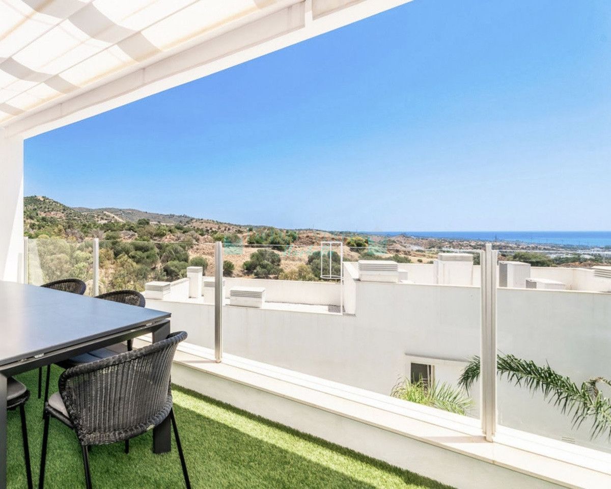 Penthouse for sale in Los Altos de los Monteros, Marbella East