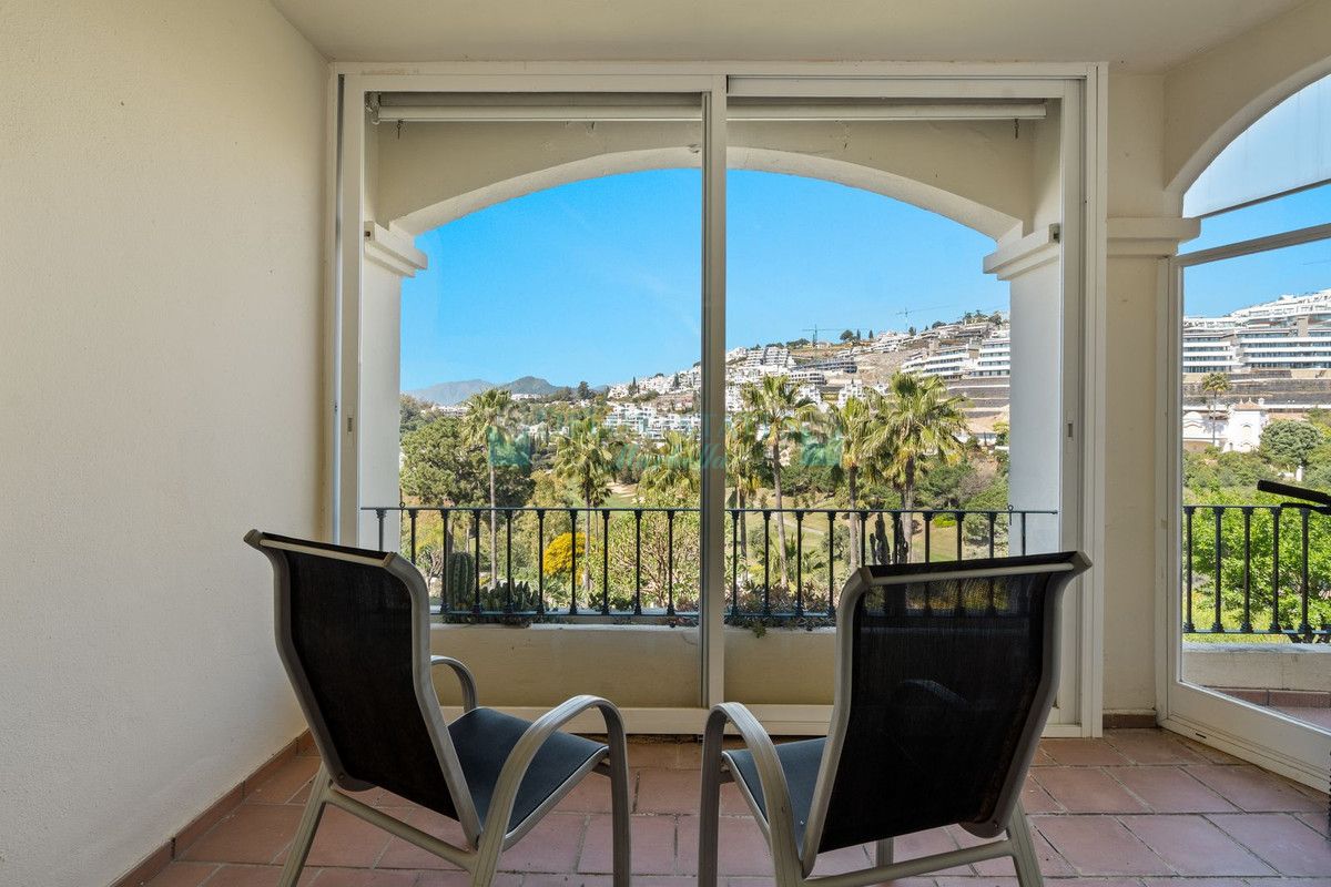Penthouse for sale in La Quinta, Benahavis