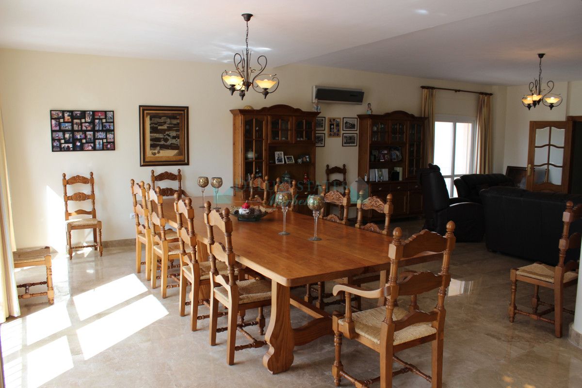 Villa for sale in Artola, Marbella East