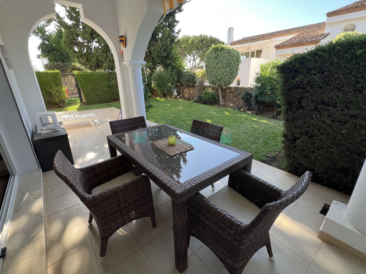 Town House for sale in El Paraiso, Estepona