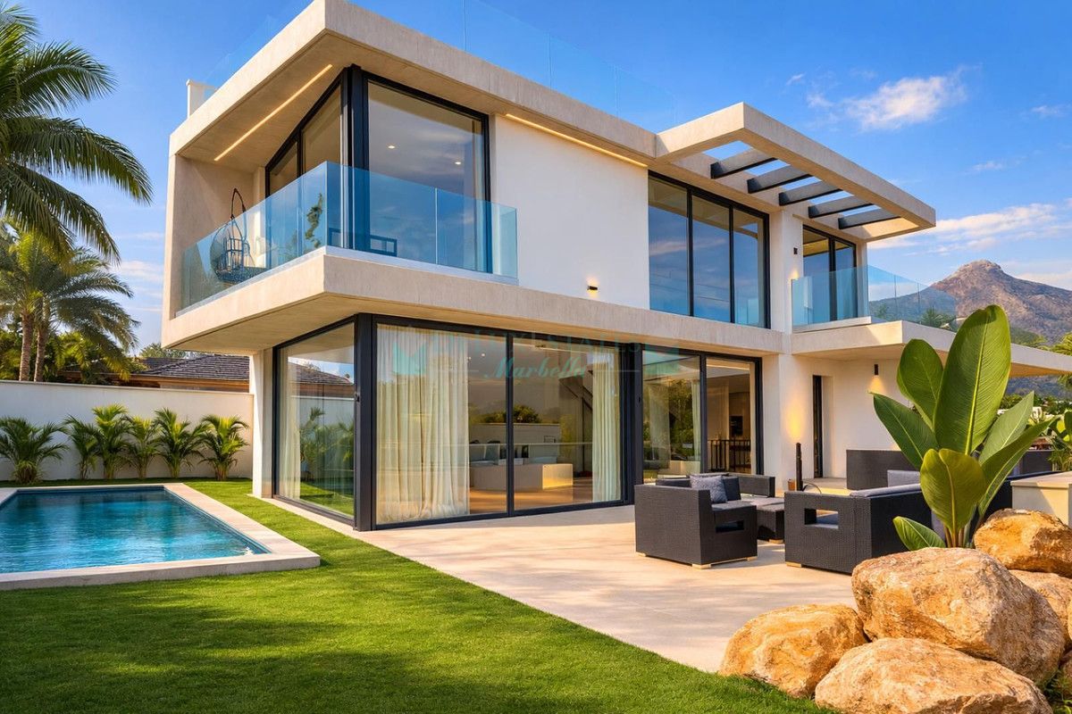 Villa en venta en Nueva Andalucia