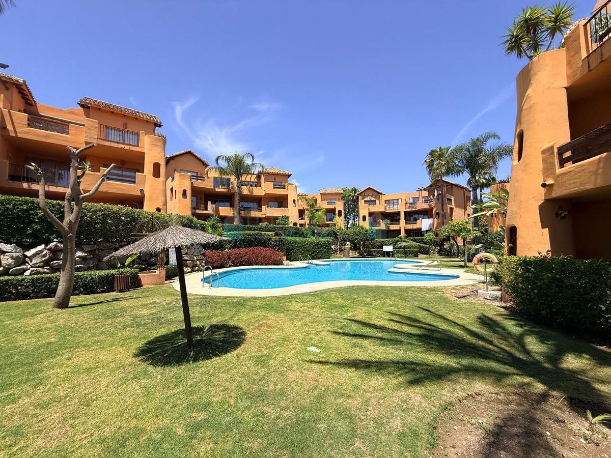 Apartment for rent in Estepona