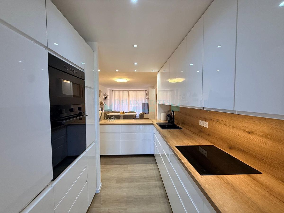 Apartment for rent in Estepona