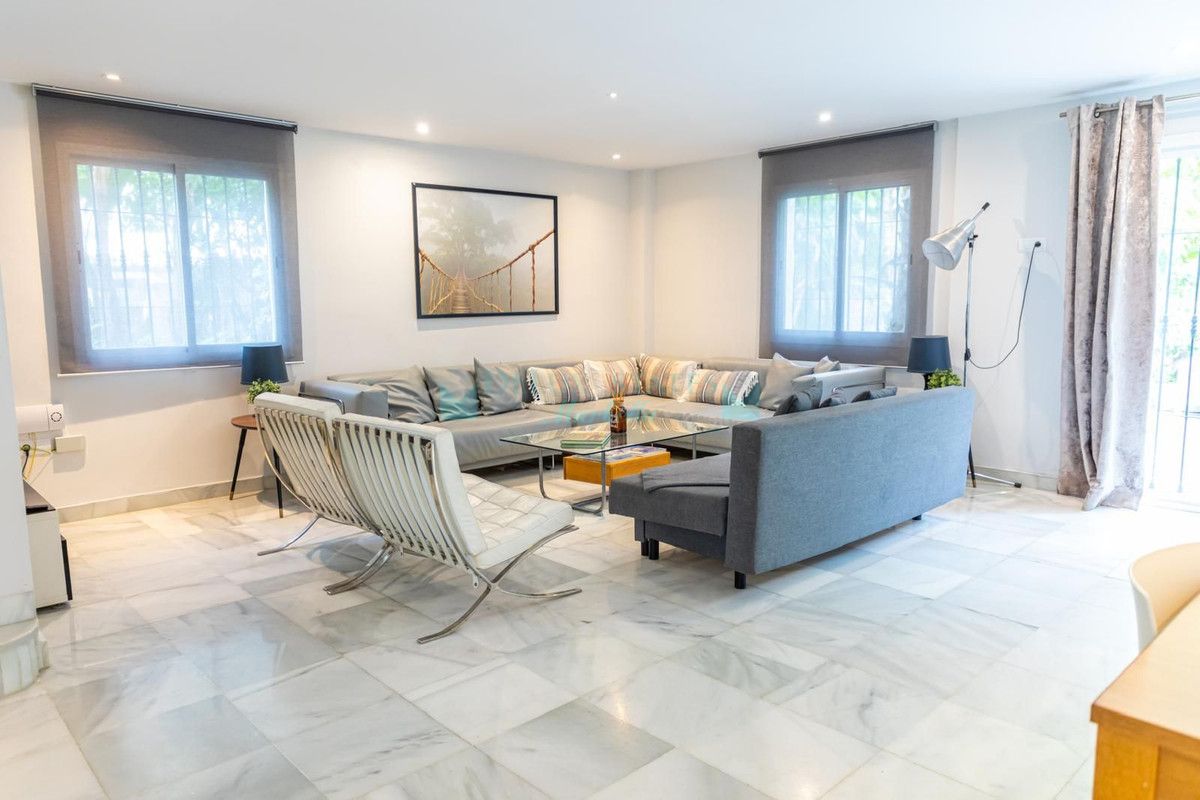 Town House for rent in Nueva Andalucia