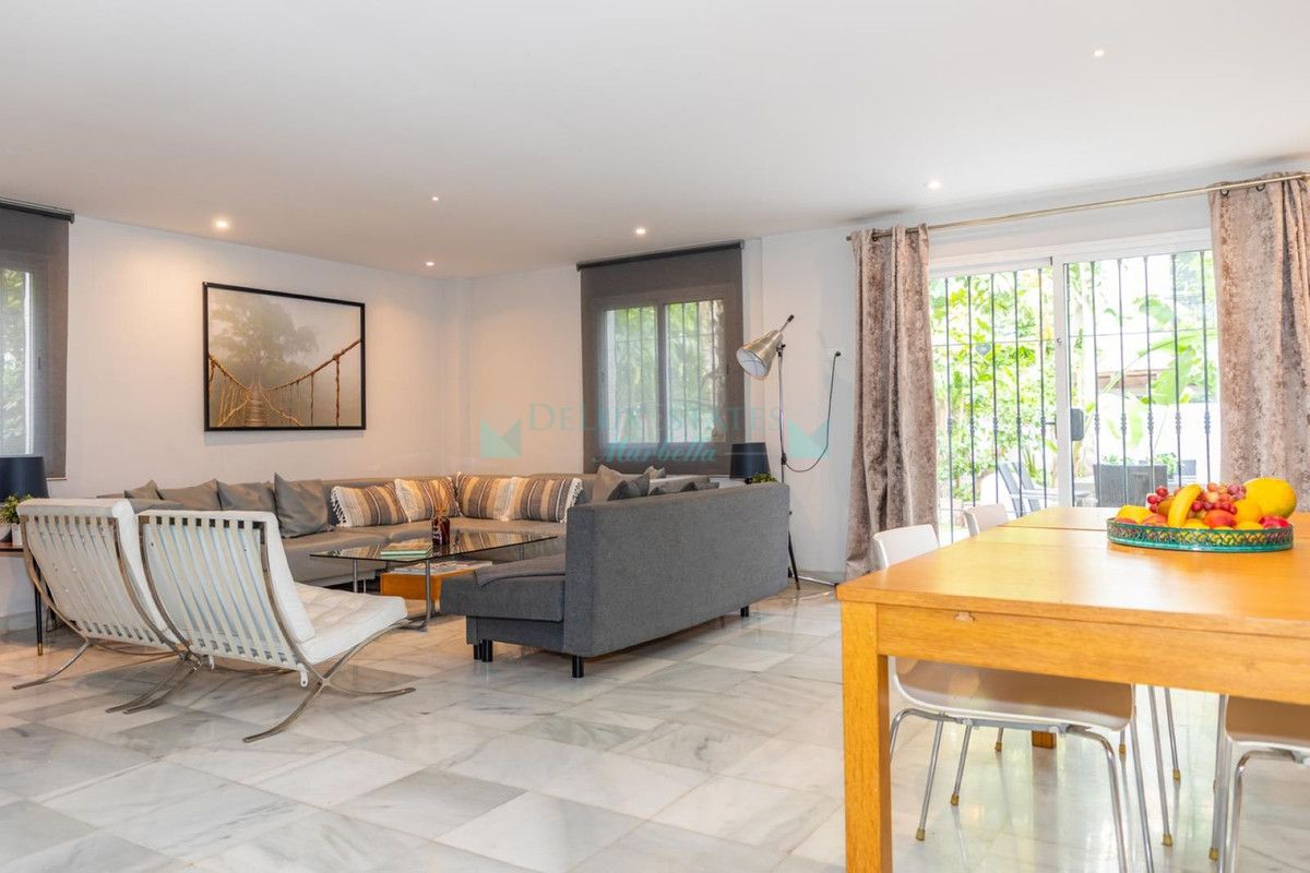 Town House for rent in Nueva Andalucia