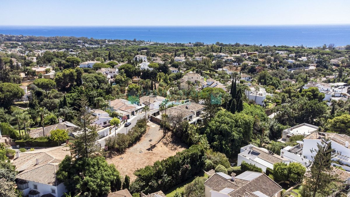 Residential Plot for sale in El Rosario, Marbella East
