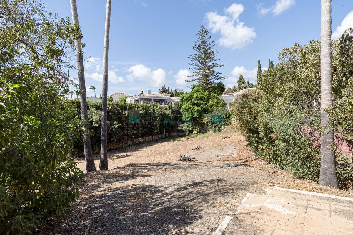 Residential Plot for sale in El Rosario, Marbella East