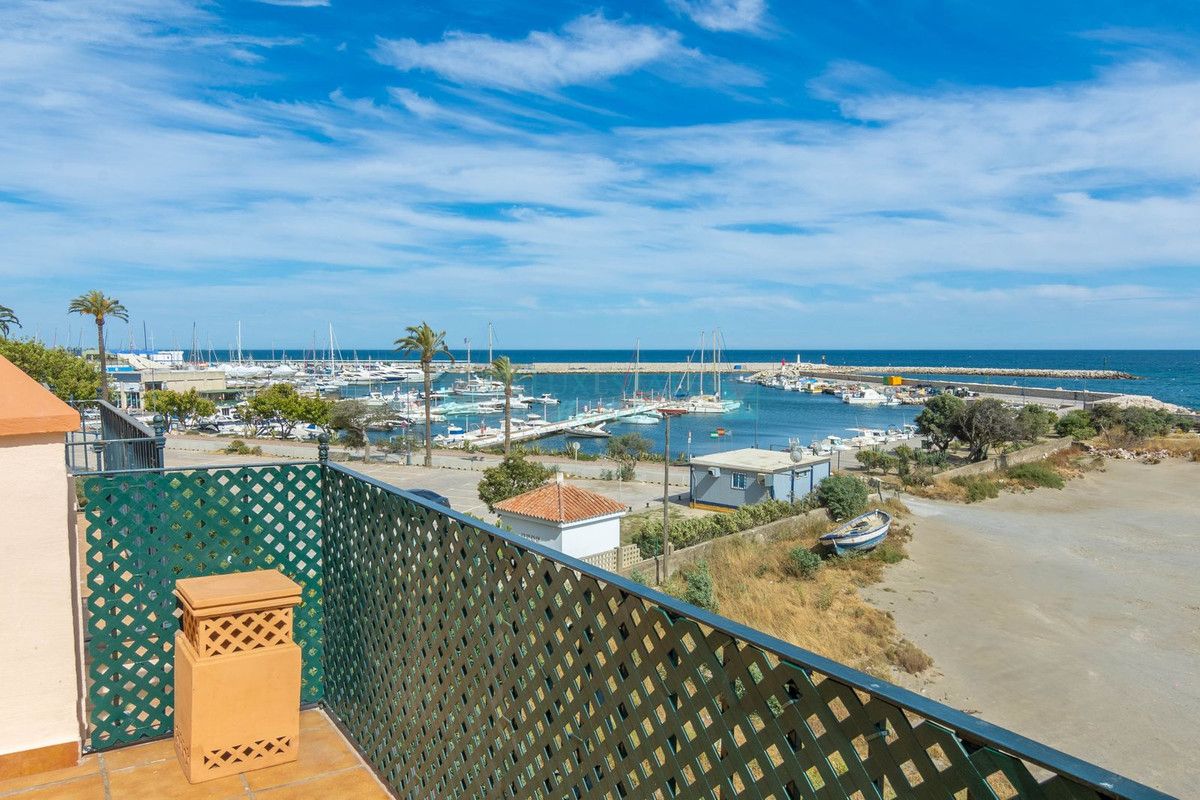 Adosado en venta en Estepona