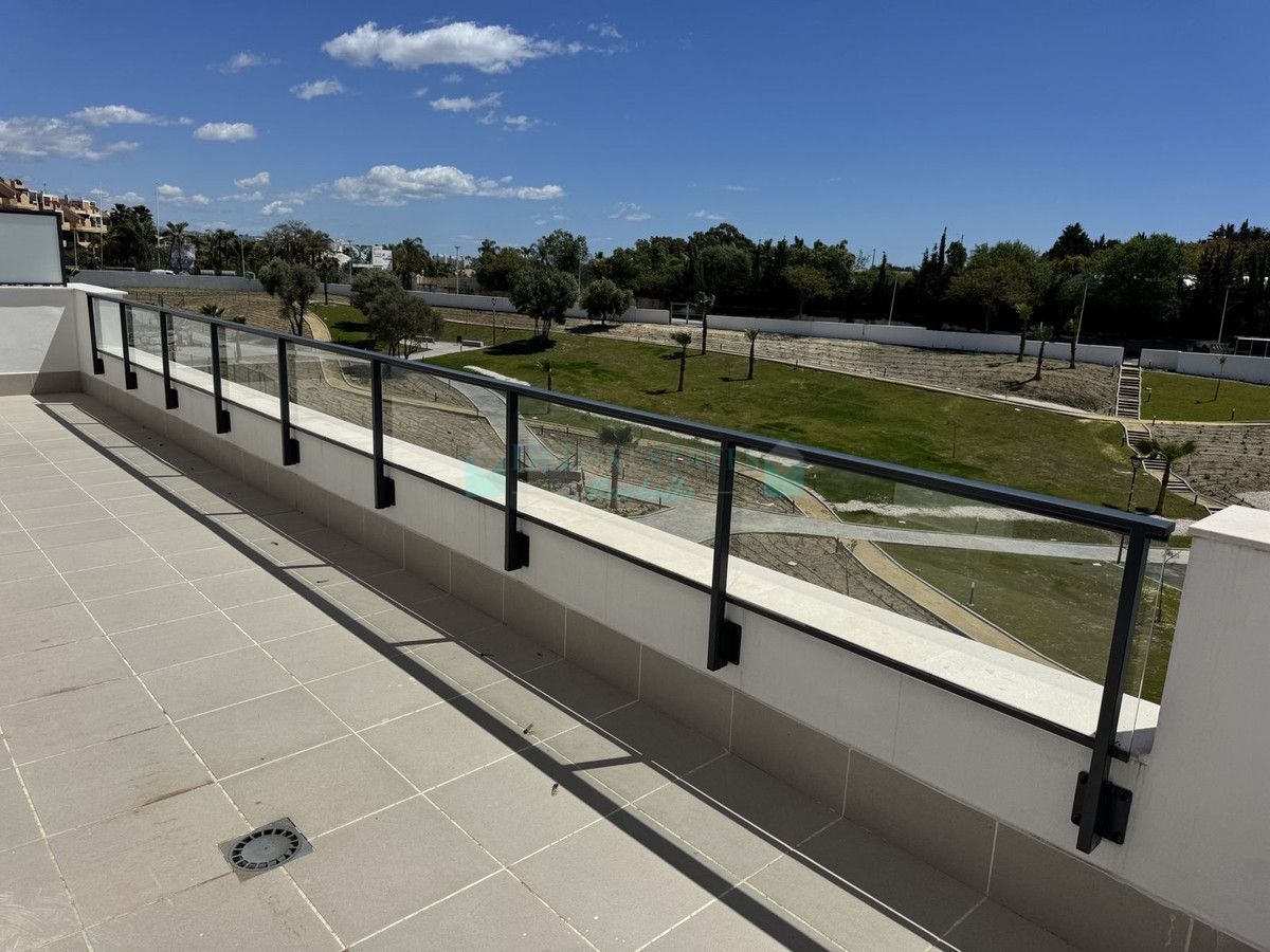 Penthouse for sale in Selwo, Estepona