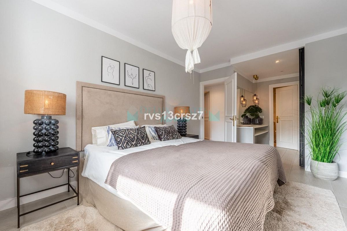 Ground Floor Apartment for sale in Nueva Andalucia