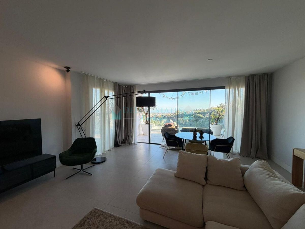 Apartamento en venta en Benahavis