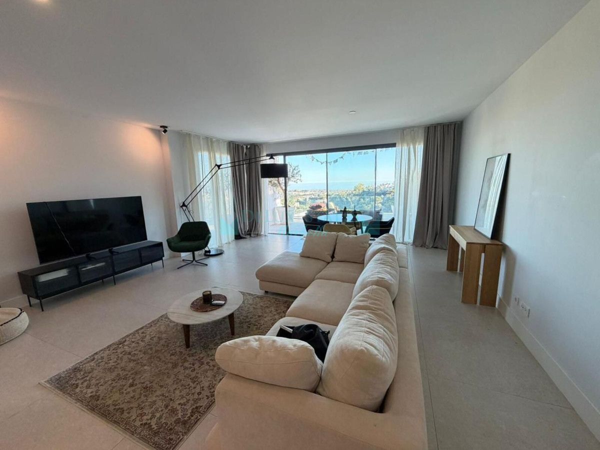 Apartamento en venta en Benahavis