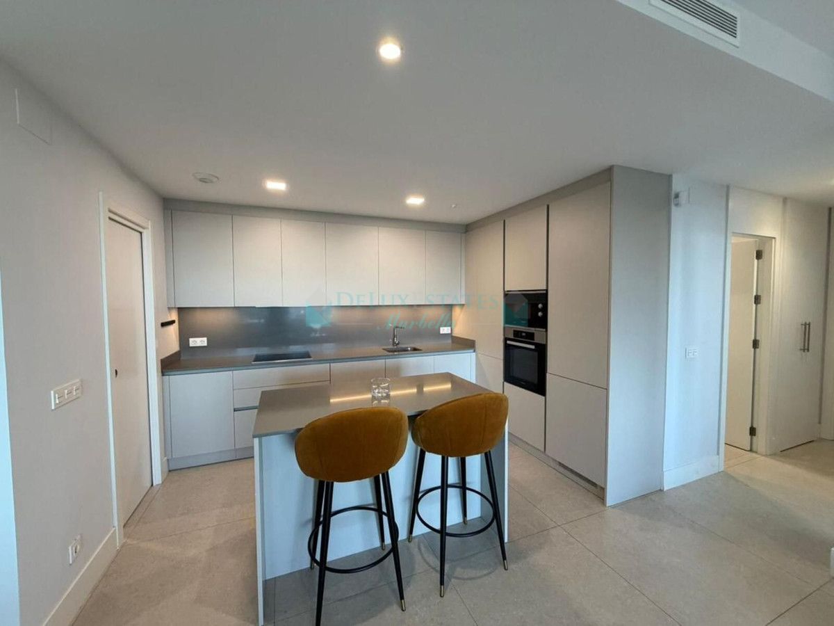 Apartamento en venta en Benahavis