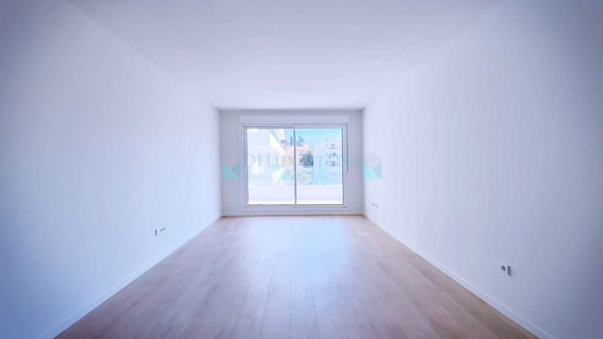 Apartment for sale in Nueva Andalucia