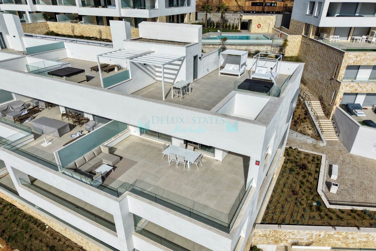 Penthouse for sale in Estepona