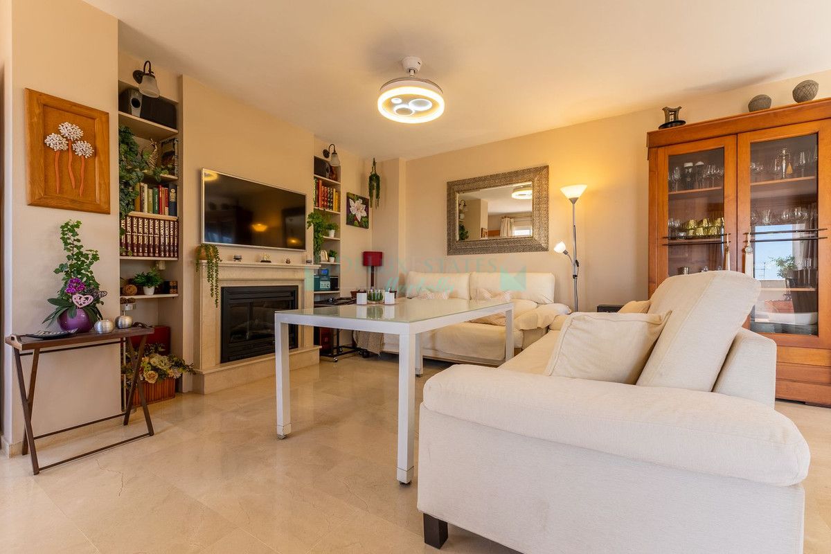 Penthouse for sale in Estepona