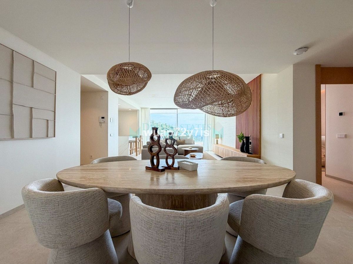 Apartment for sale in Benahavis