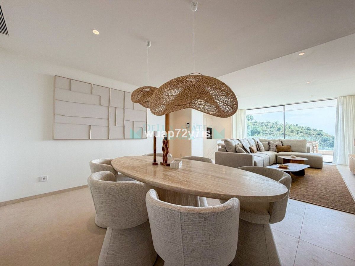 Apartment for sale in Benahavis